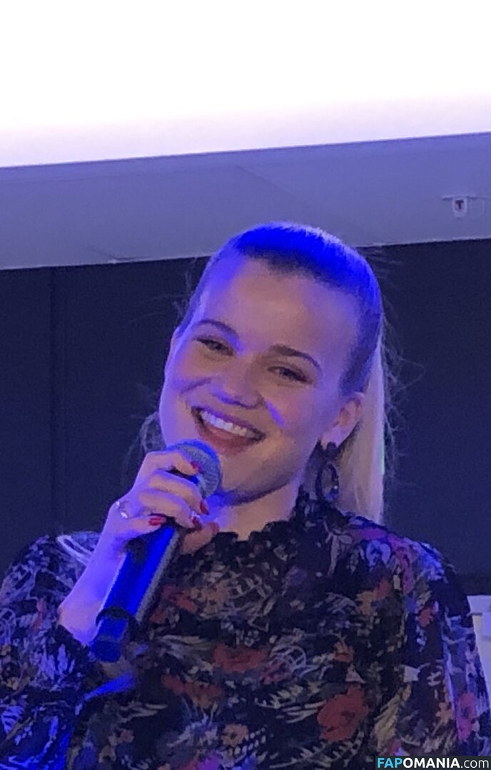 Sandra Lyng Nackt OnlyFans  Geleaktes Foto #8