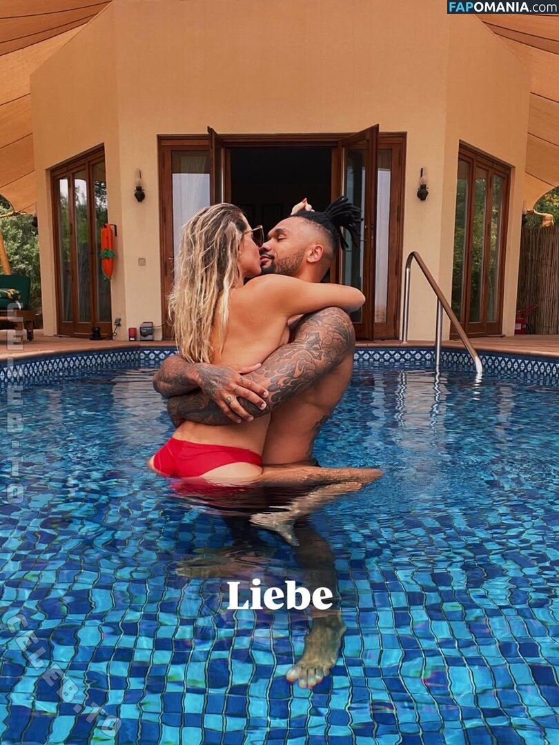 Sarah Harrison / sarah.harrison.official Nackt OnlyFans  Geleaktes Foto #3