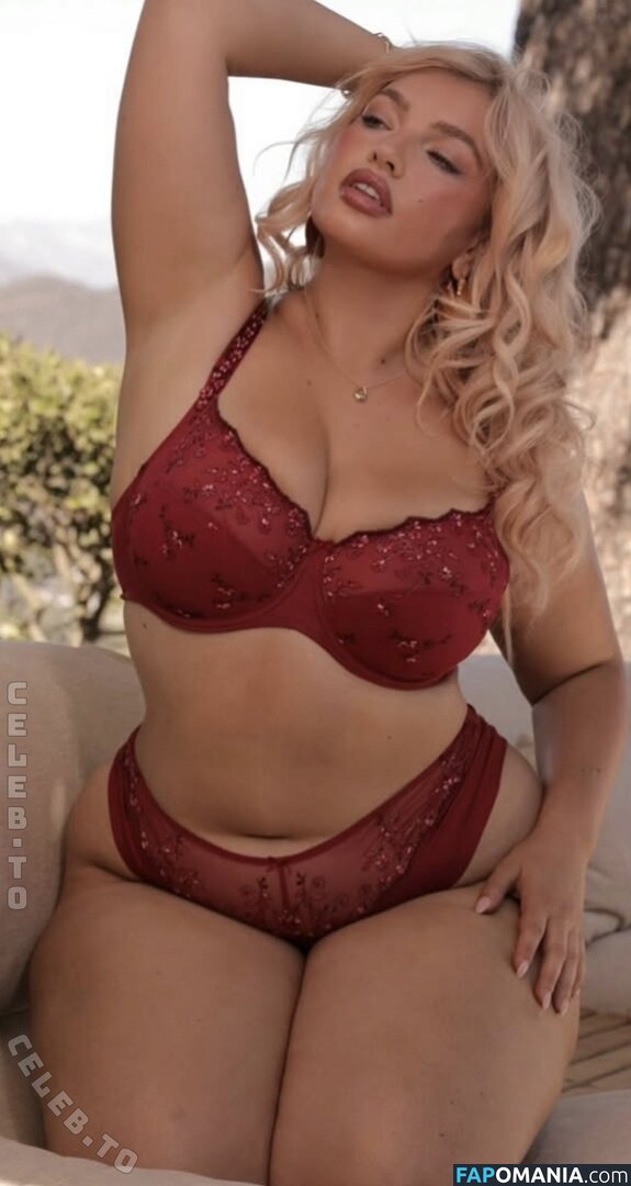 Sarina Nowak / sarinanowak Nackt OnlyFans  Geleaktes Foto #2