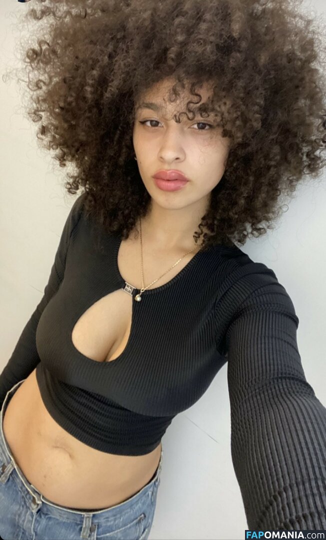 Sarina / svrinx Nackt OnlyFans  Geleaktes Foto #4