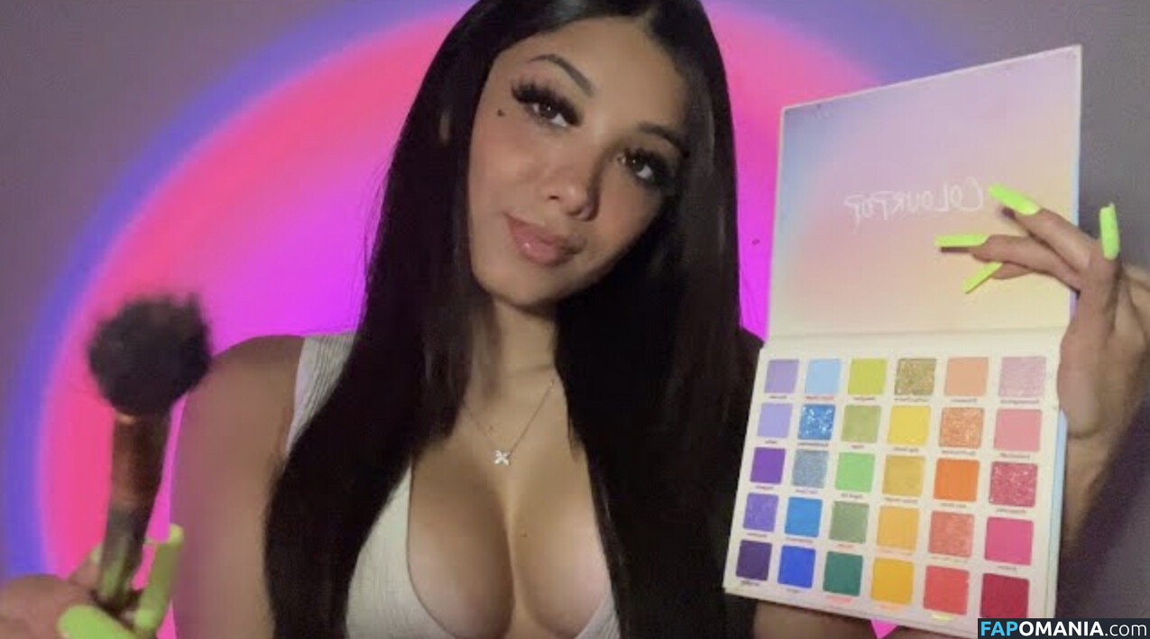 SassySounds ASMR / SassysoundsASMR / sassyselenaaaa / selenaaasasmr Nackt OnlyFans  Geleaktes Foto #4