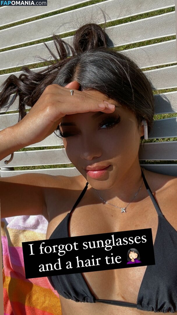 SassySounds ASMR / SassysoundsASMR / sassyselenaaaa / selenaaasasmr Nackt OnlyFans  Geleaktes Foto #10