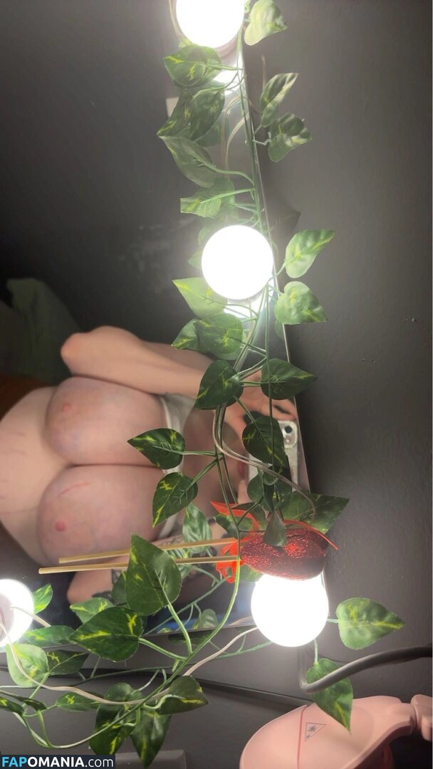 Savanna Becker / https: / savvrose5 Nackt OnlyFans  Geleaktes Foto #3