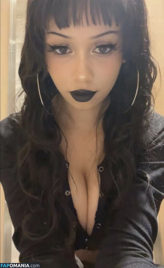 Scarlett Moon / https: / moonieseditz Nackt OnlyFans  Geleaktes Foto #1