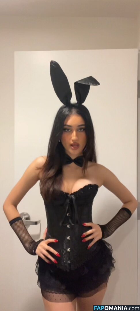 Selena_a.h Selena<3 / selena_a.h Nackt OnlyFans  Geleaktes Foto #1