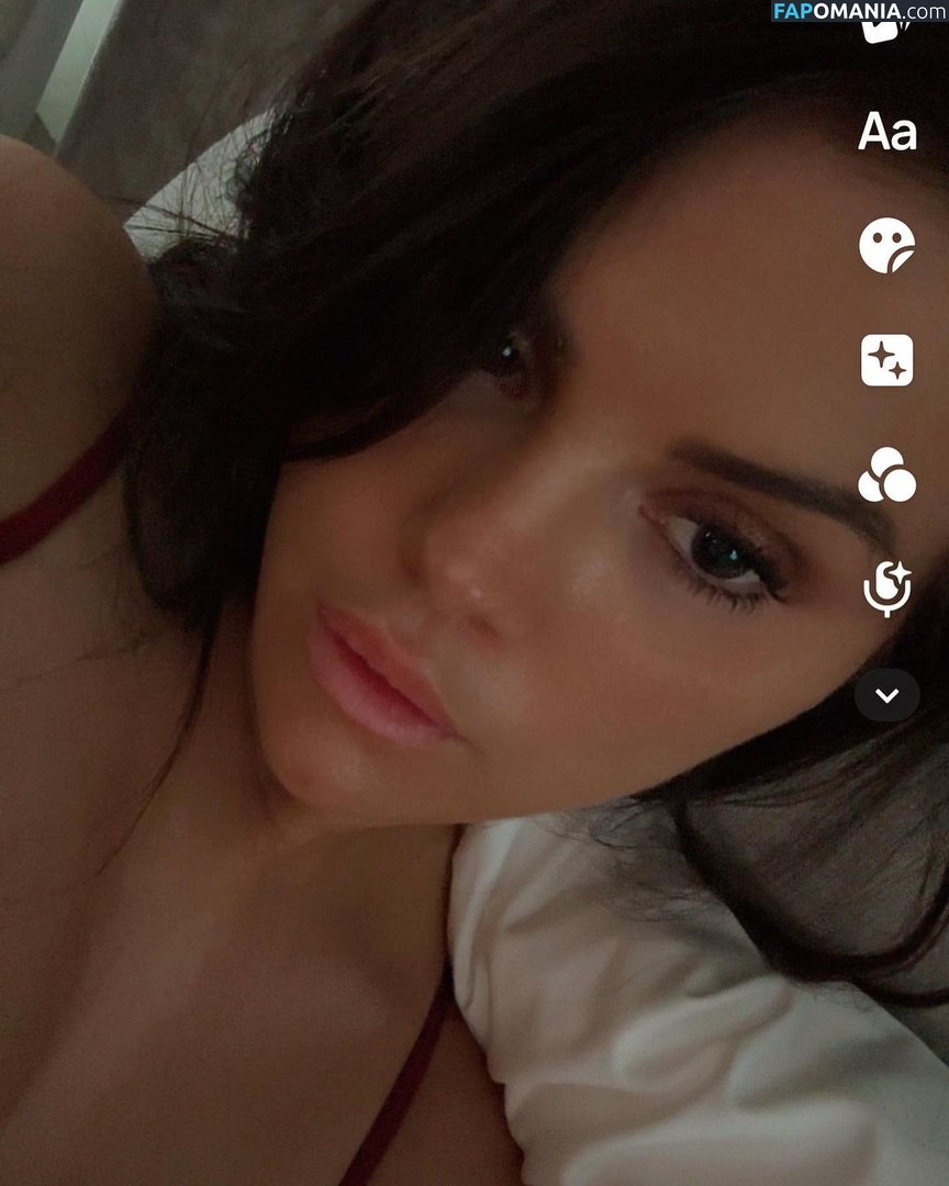 Selena Gomez Nackt Geleaktes Foto #219