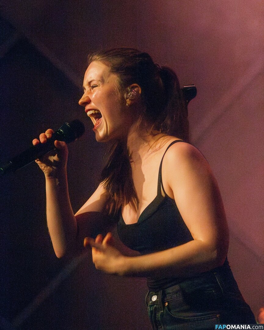 Sigrid / Sigrid Solbakk Raabe / thisissigrid Nackt OnlyFans  Geleaktes Foto #264