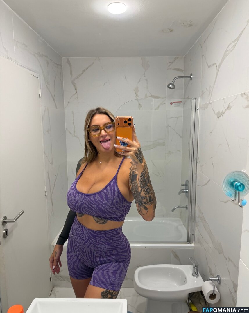 mirelastathatou / silviabellini / sonobellinisilvia / sophiestein Nackt OnlyFans  Geleaktes Foto #1