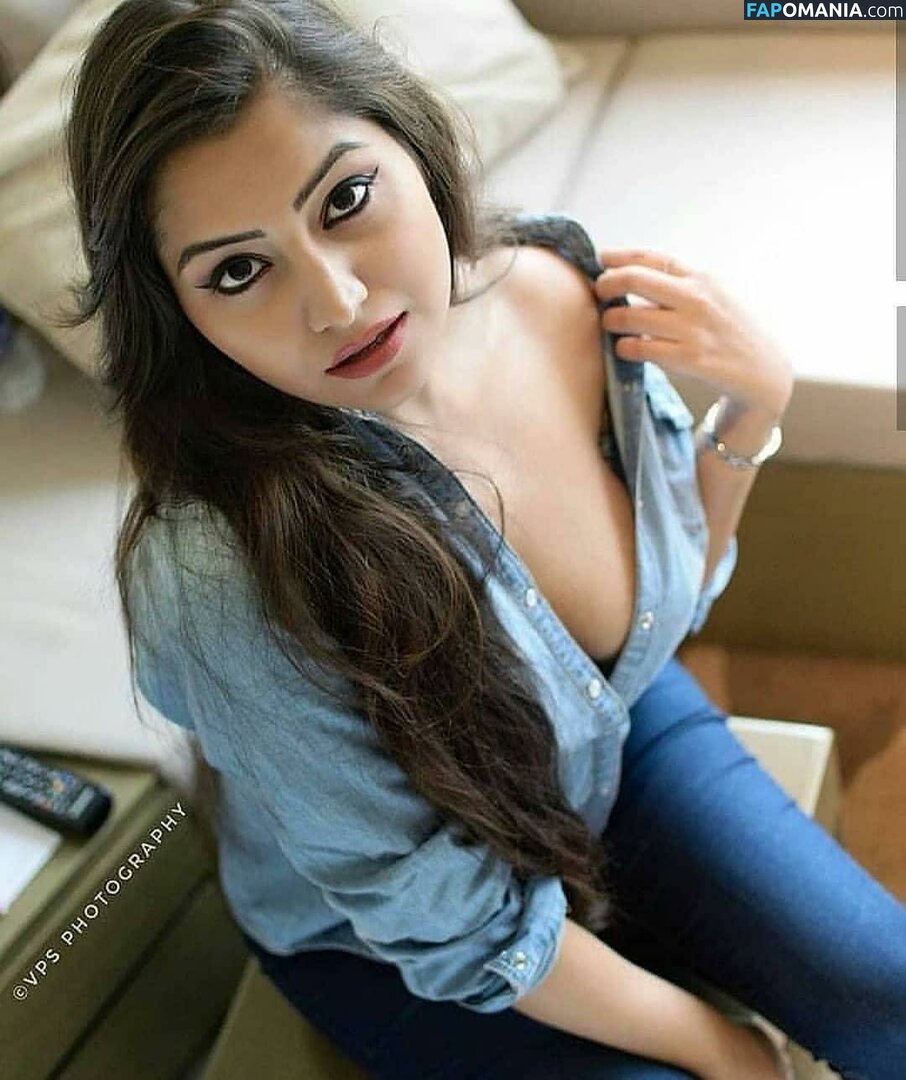 Simran Kaur Hundal Nackt OnlyFans  Geleaktes Foto #2