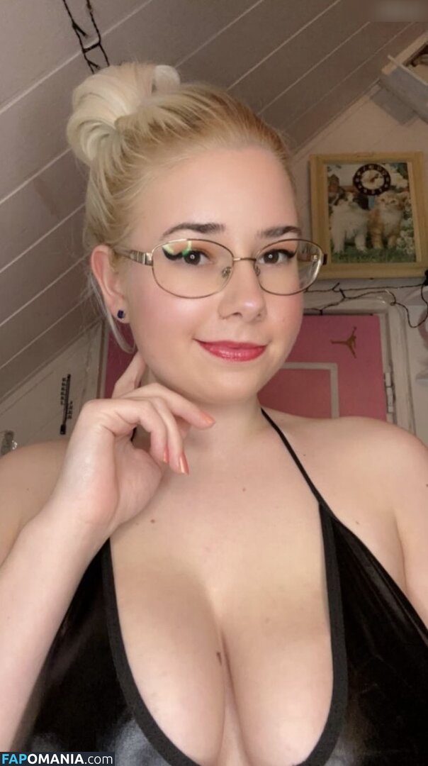 Sina-Marie Hüttner / sina.mh2001 Nackt OnlyFans  Geleaktes Foto #11