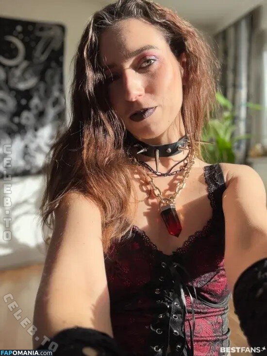 Skarlya / darkelements_byskarlya Nackt OnlyFans  Geleaktes Foto #2