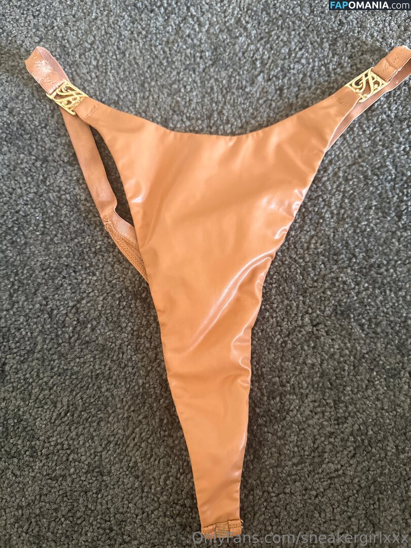 lovesneakers123_ / sneakergirlxxx Nackt OnlyFans  Geleaktes Foto #17
