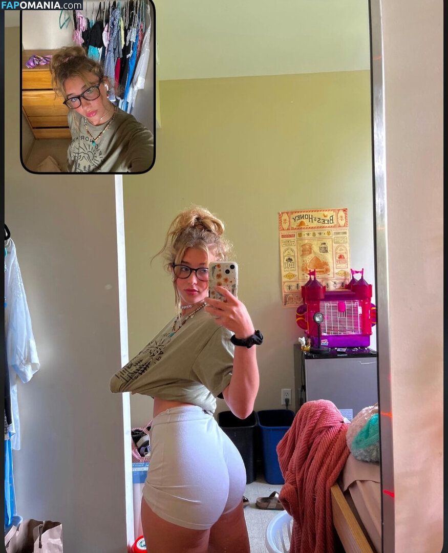 Snoop.doggy / beccacontrer-ass / helenbradshaww Nackt OnlyFans  Geleaktes Foto #3
