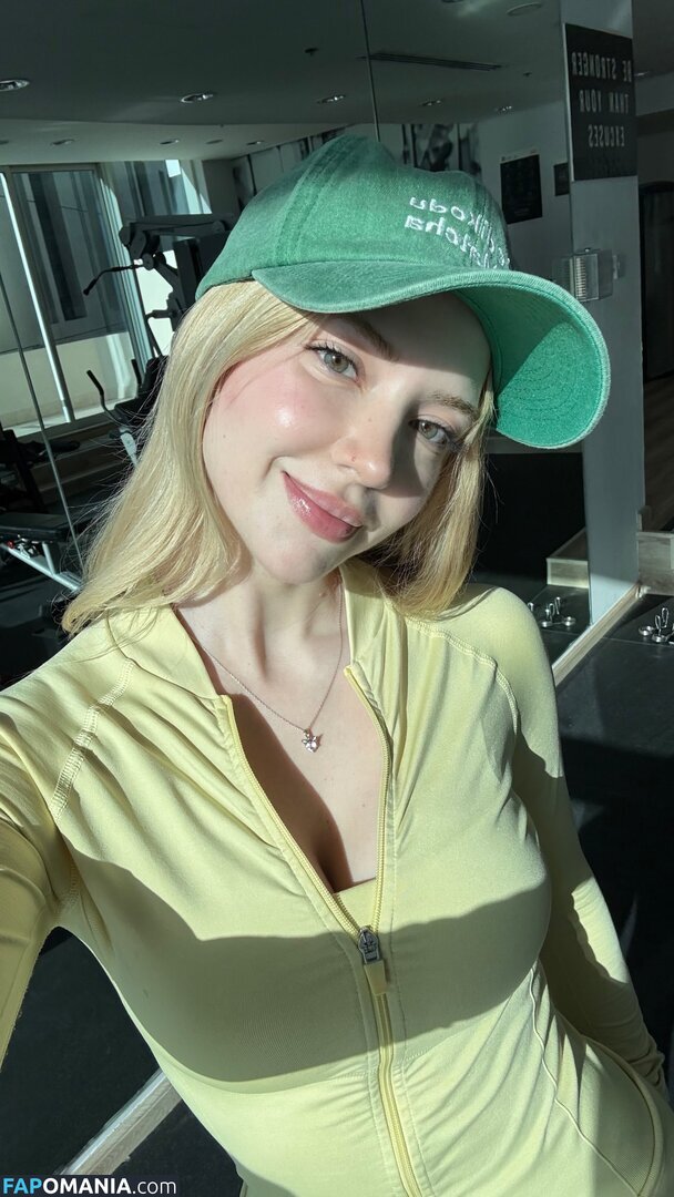 Kardelen Öztaş / Snowfuckerr / Snowmaiid Nackt OnlyFans  Geleaktes Foto #50