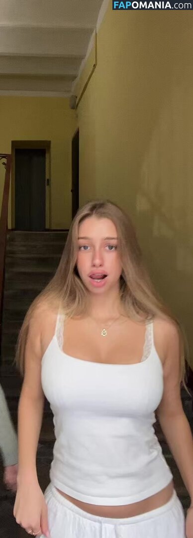 https: / sofyaplotnikova / xsofya_x Nackt OnlyFans  Geleaktes Foto #10