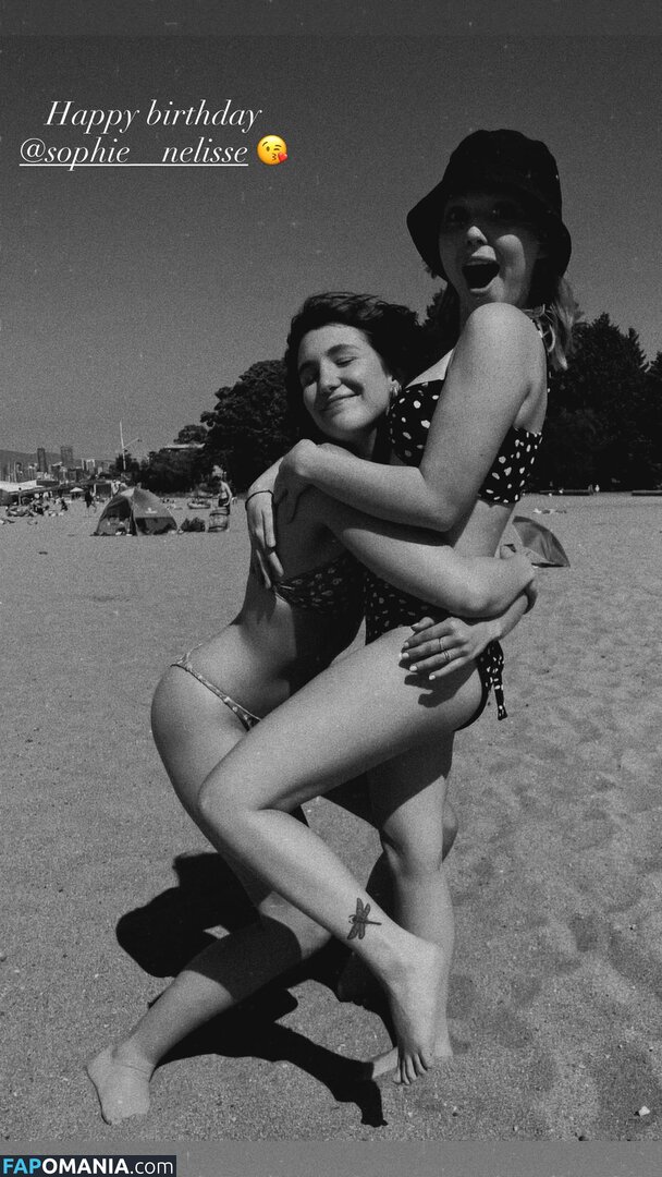 Sophie Nélisse / sophie__nelisse Nackt OnlyFans  Geleaktes Foto #3