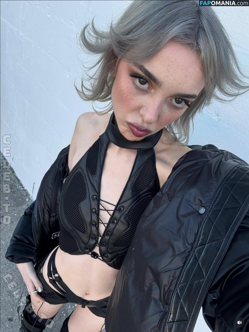 Sophie Powers / https: / sophiep0wers Nackt OnlyFans  Geleaktes Foto #15