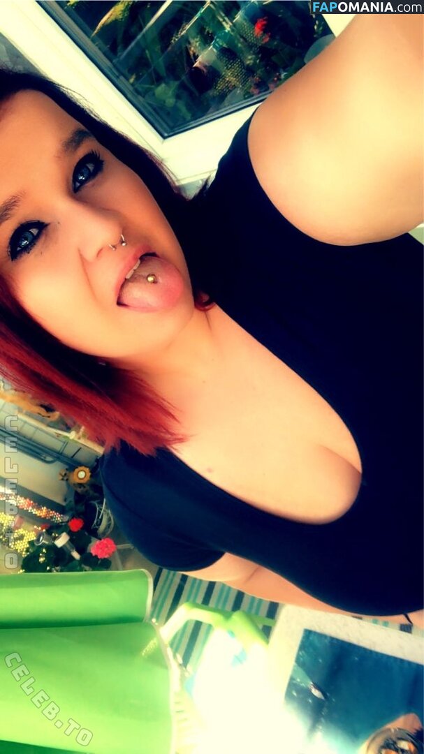 SophieSchmande / https: / sophie_schmande Nackt OnlyFans  Geleaktes Foto #4