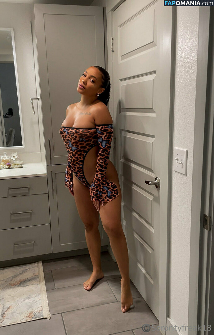 asualphaphi / sororityfreak18 Nackt OnlyFans  Geleaktes Foto #164