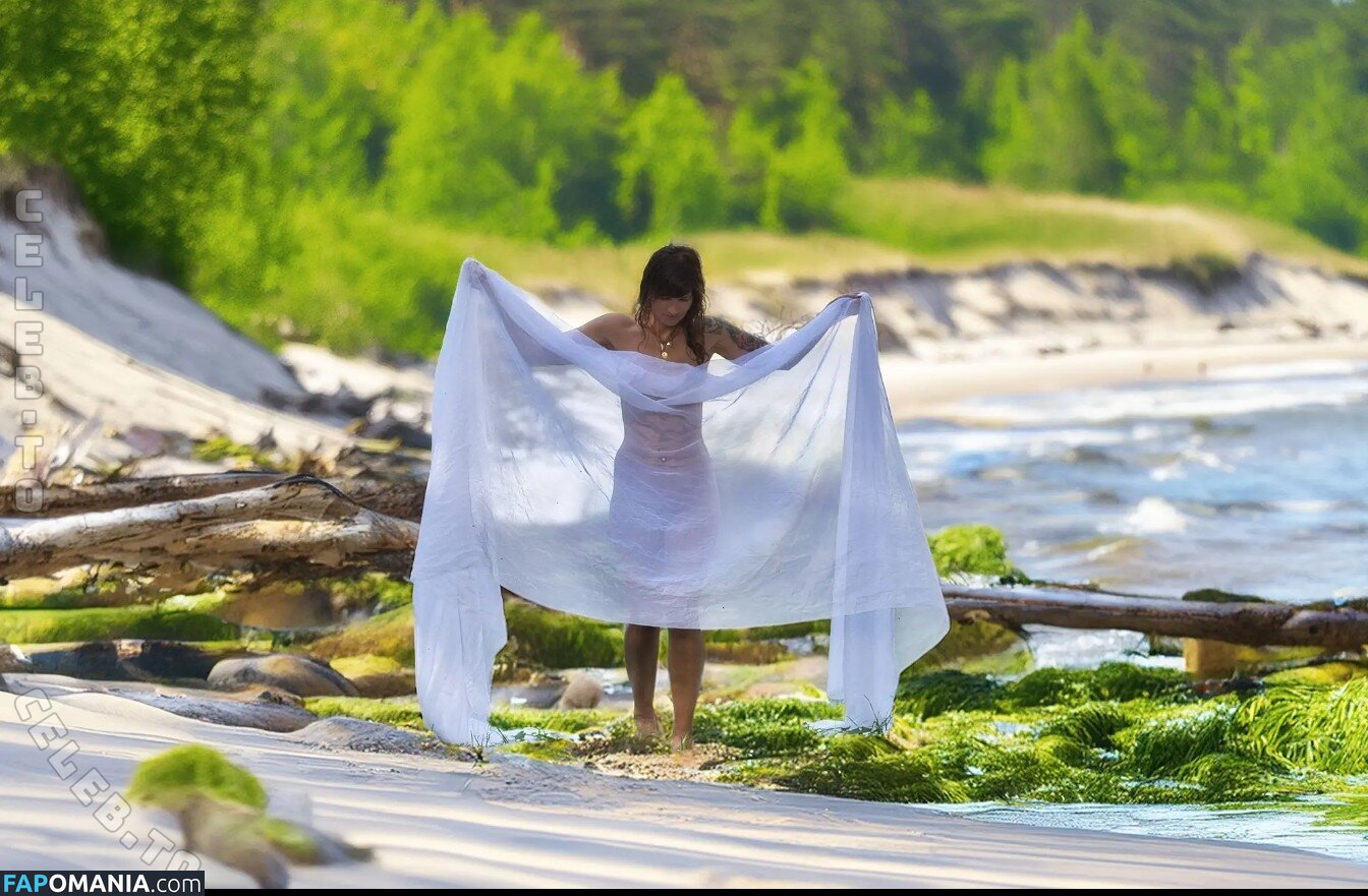 Steffiluxe / https: / steffiluxxe Nackt OnlyFans  Geleaktes Foto #1