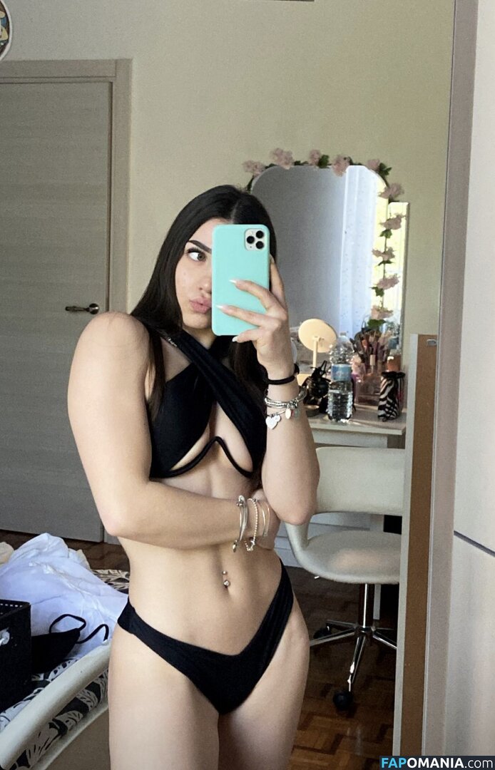 Stella Caldirola Nackt OnlyFans  Geleaktes Foto #4