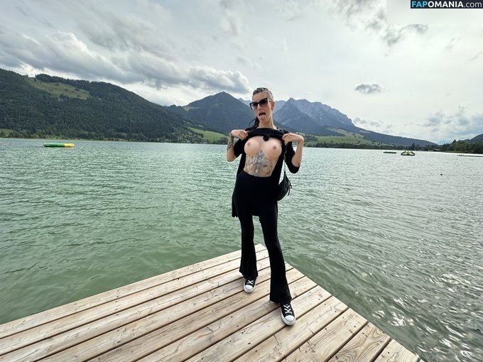 Stella von Monroe / stellavonmonroe Nackt OnlyFans  Geleaktes Foto #7