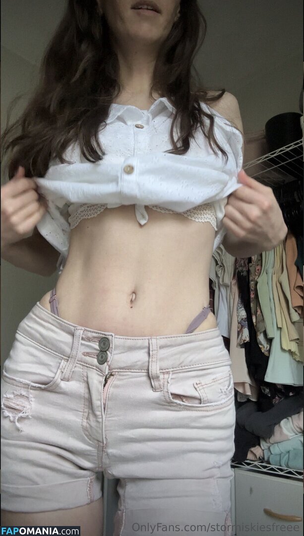 StormieSkies / stormiskiesfreee Nackt OnlyFans  Geleaktes Foto #7
