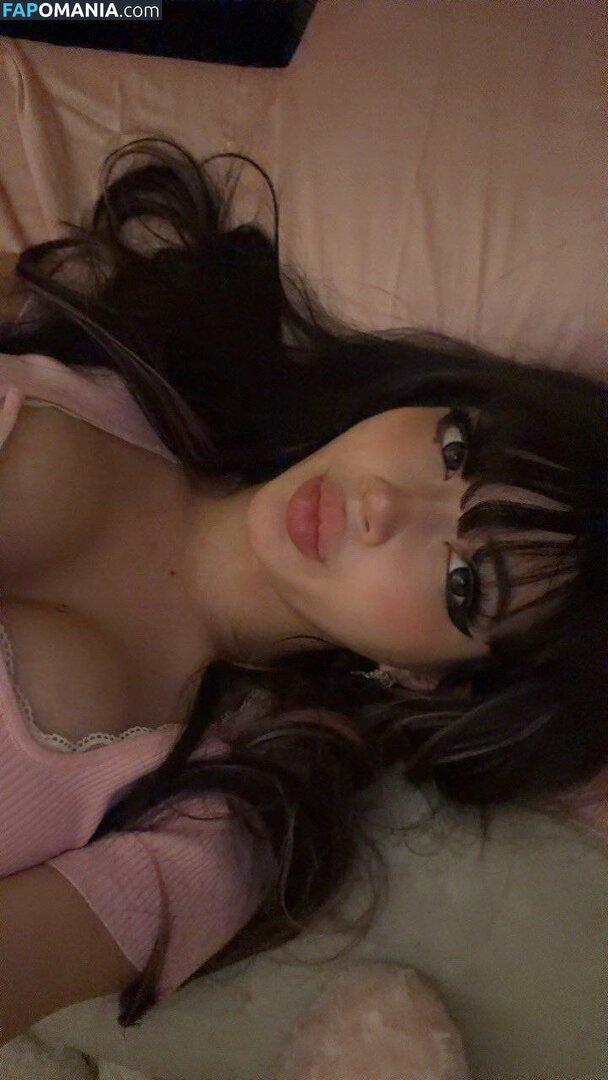 beanluvr13 / strawbari.zz / strawbarie / strawbarizz Nackt OnlyFans  Geleaktes Foto #2