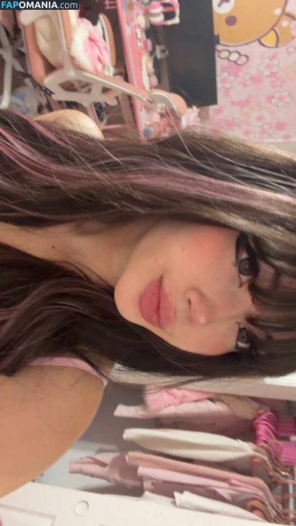 beanluvr13 / strawbari.zz / strawbarie / strawbarizz Nackt OnlyFans  Geleaktes Foto #4