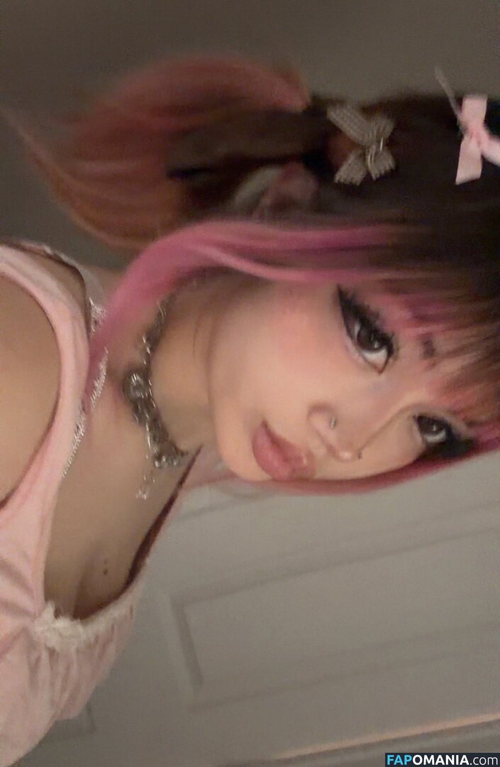 beanluvr13 / strawbari.zz / strawbarie / strawbarizz Nackt OnlyFans  Geleaktes Foto #6