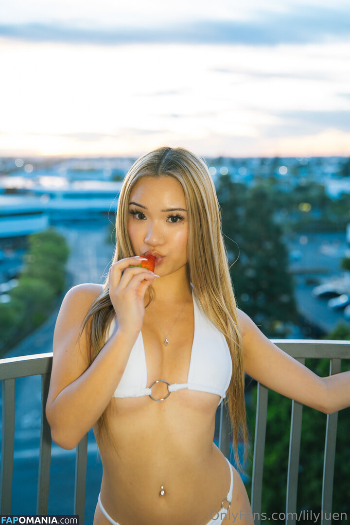 Lily Luen / Strawbunnyloop / lily.luen Nackt OnlyFans  Geleaktes Foto #6