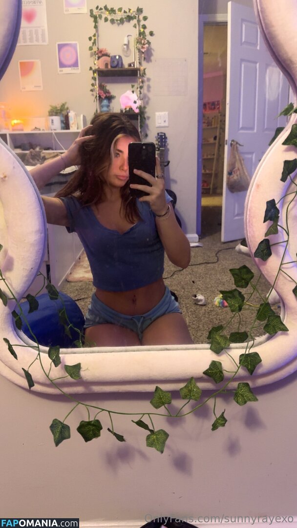 https: / sunnyrayexo / sunnyrayexoxo / sunnyrayxo / sunnyrayyxo Nackt OnlyFans  Geleaktes Foto #3