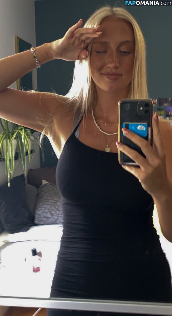 Swedish Girls / alexandratsolakidis / beautifulgirlsofsweden Nackt OnlyFans  Geleaktes Foto #3