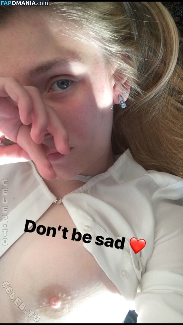Sweetiebelle / aprikosin3 / superbanka / valerycat Nackt OnlyFans  Geleaktes Foto #1