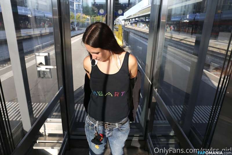 Swiss-Girl / https: / swiss-girl-vip / swissgirlvanessa Nackt OnlyFans  Geleaktes Foto #12