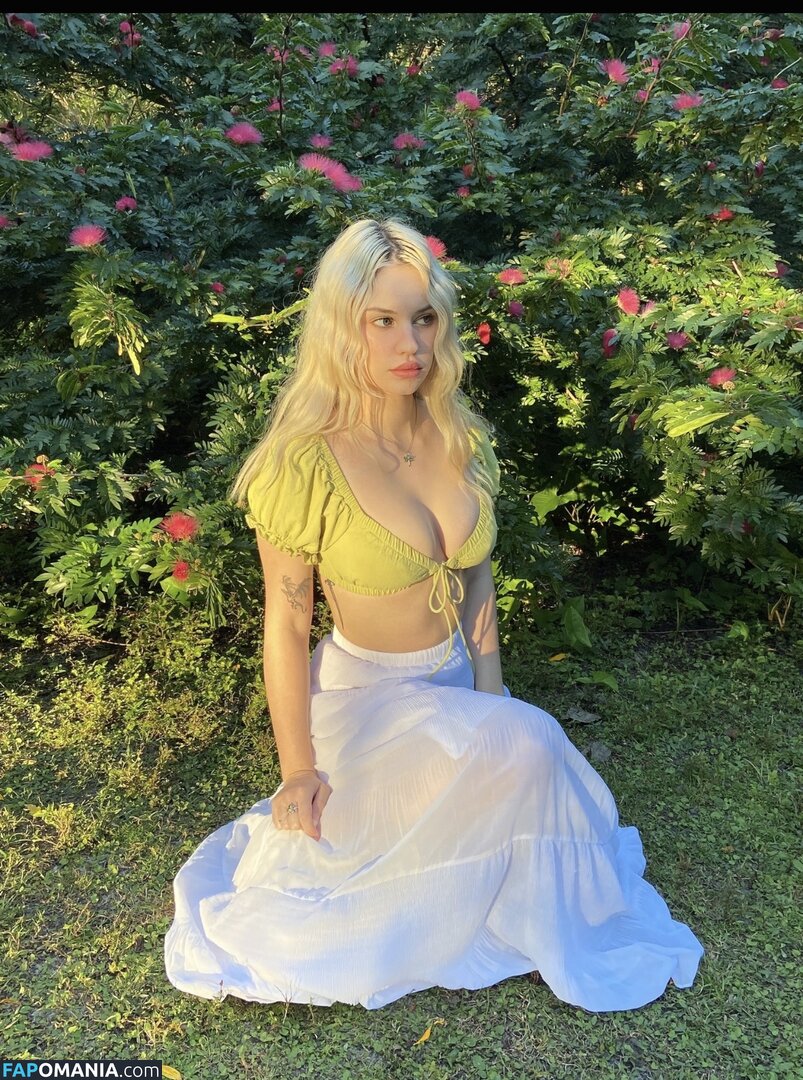 SWORDGIRLFREND / https: Nackt OnlyFans  Geleaktes Foto #3