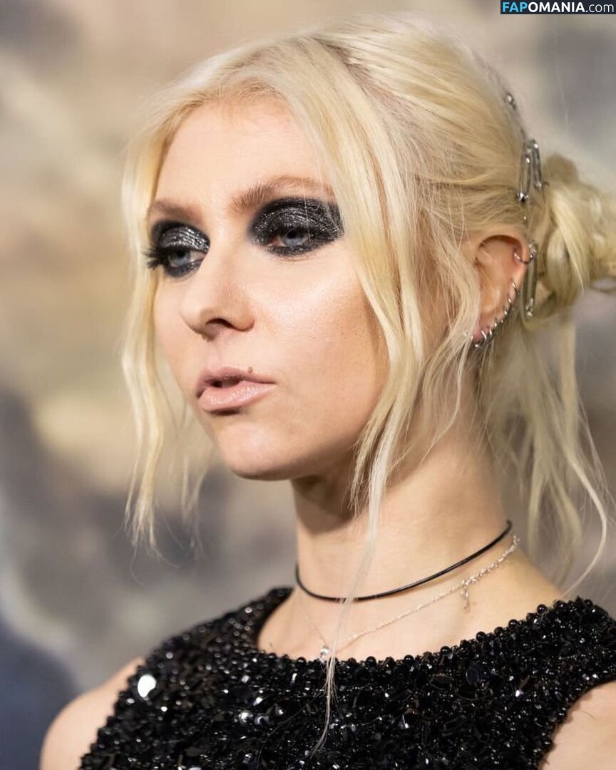 Taylor Momsen / aryelsoul / taylormomsen Nackt OnlyFans  Geleaktes Foto #707