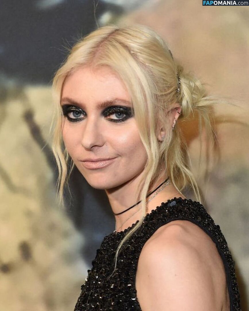 Taylor Momsen / aryelsoul / taylormomsen Nackt OnlyFans  Geleaktes Foto #710