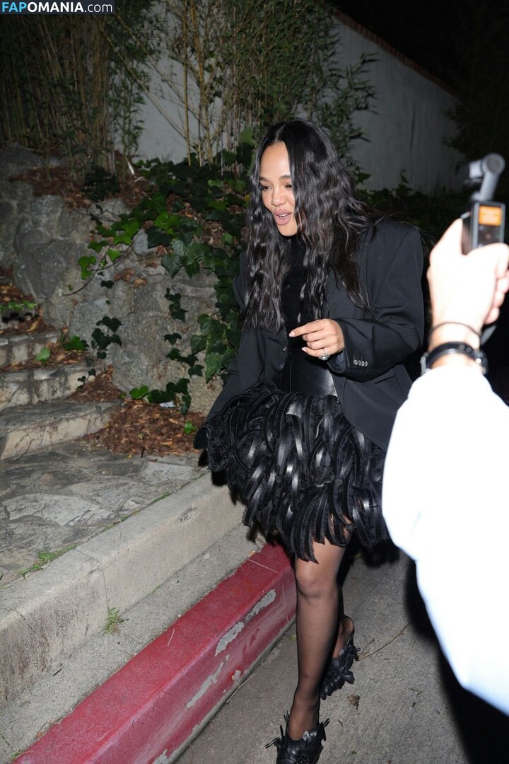 Tessa Thompson / tessamaethompson / tessathompsonx Nackt OnlyFans  Geleaktes Foto #7