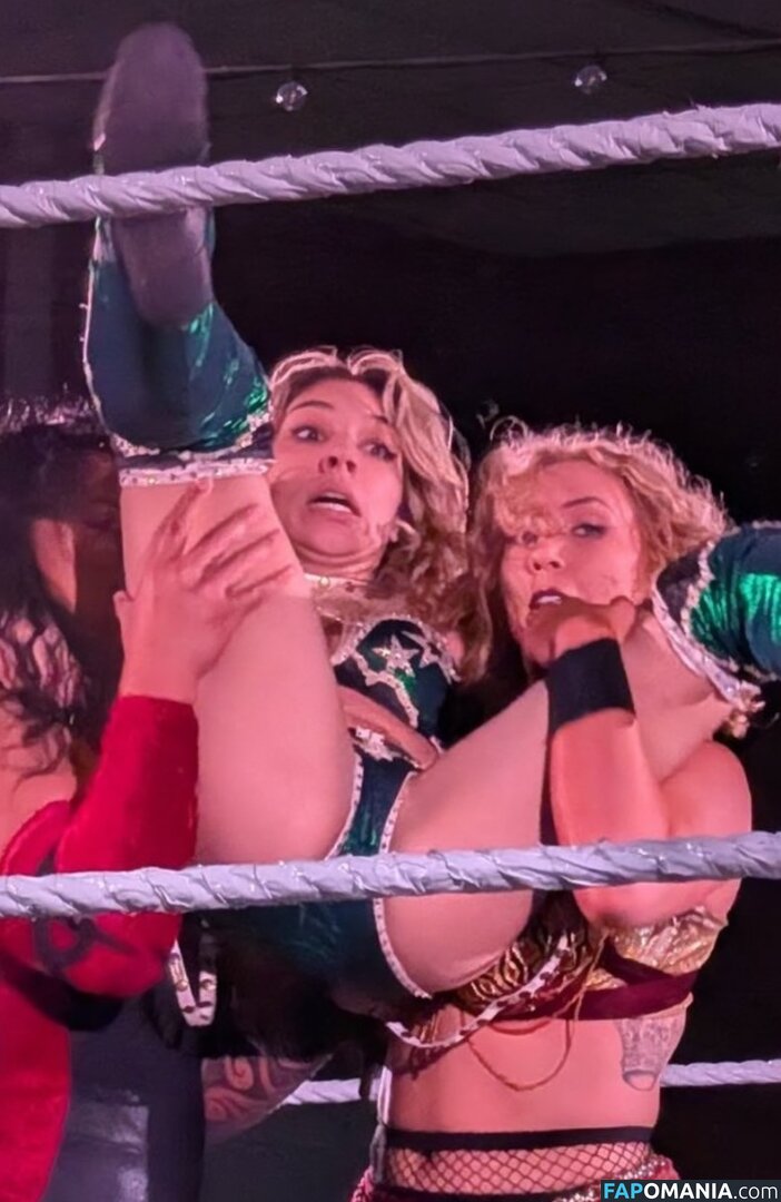 Thea Hail / theahail_wwe Nackt OnlyFans  Geleaktes Foto #5