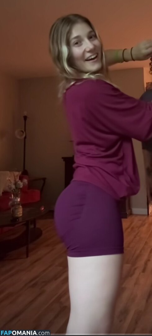 https: / thebigcomfcouch / thebigcomfycouch Nackt OnlyFans  Geleaktes Foto #1