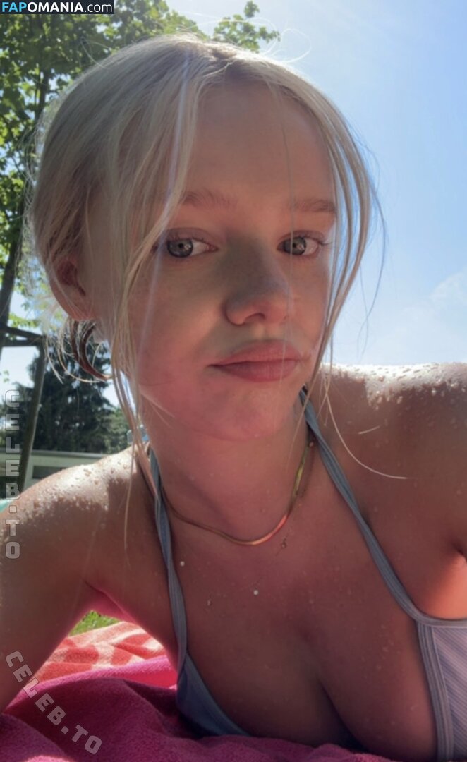Thesi.Sophie / thesisophie Nackt OnlyFans  Geleaktes Foto #8