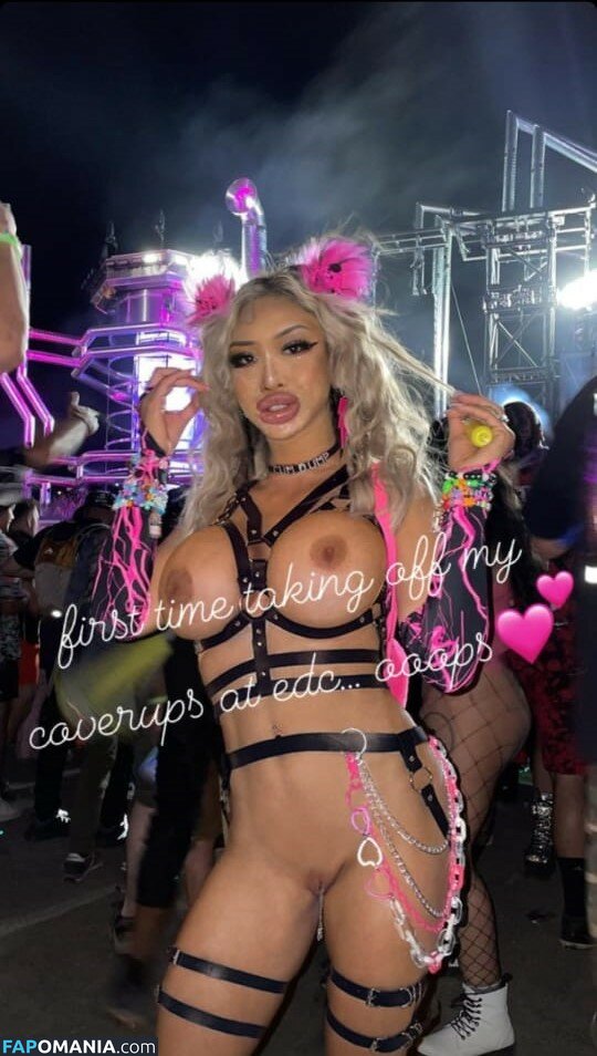 Tiffany Luu / luulii / tluuxox Nackt OnlyFans  Geleaktes Foto #3