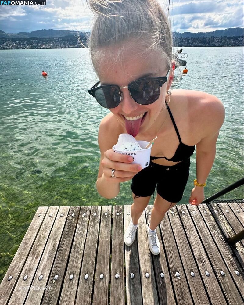 Tina Hausmann Nackt OnlyFans  Geleaktes Foto #2