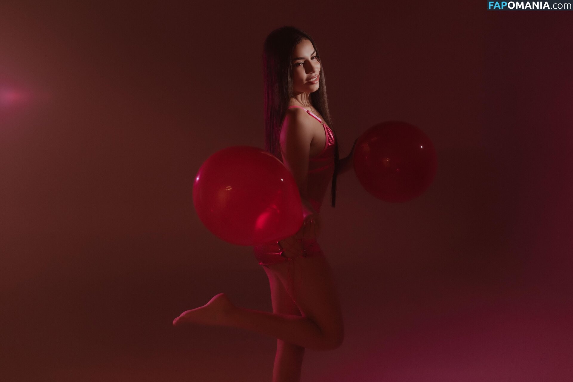 Tiphani Walker / tiffanywalkerny Nackt OnlyFans  Geleaktes Foto #1