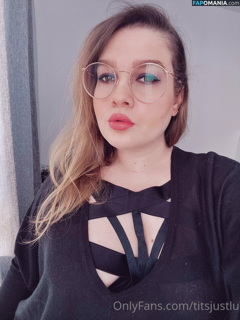titsjustlu Nackt OnlyFans  Geleaktes Foto #2