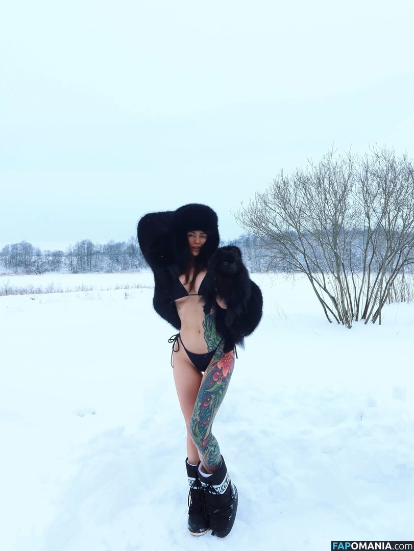 Toma Zhdanova / tomato_mood Nackt OnlyFans  Geleaktes Foto #2