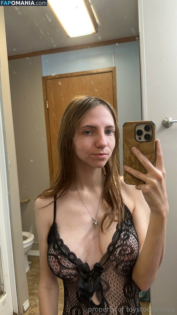 JustinTheTortle / ToyStoryAndiee / andie.out.here Nackt OnlyFans  Geleaktes Foto #1