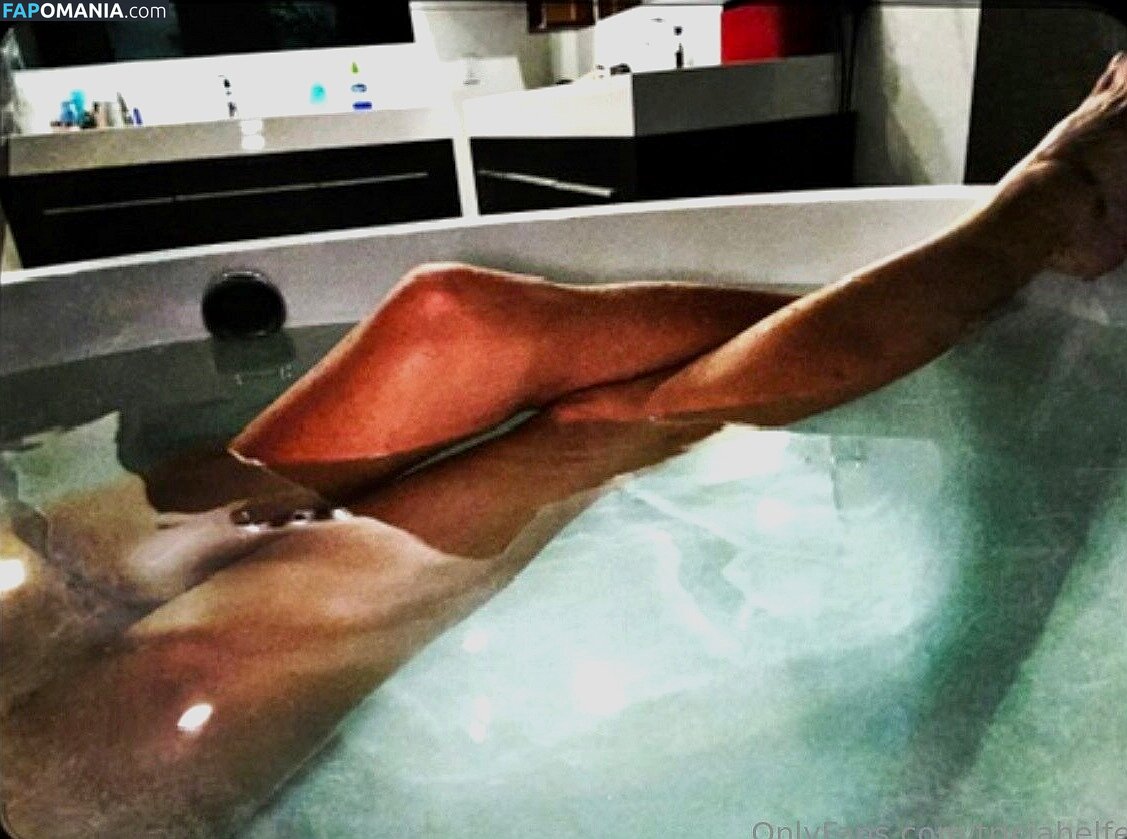 Cylon / Tricia Helfer / https: / officialtriciahelfer / triciahelfer Nackt OnlyFans  Geleaktes Foto #189