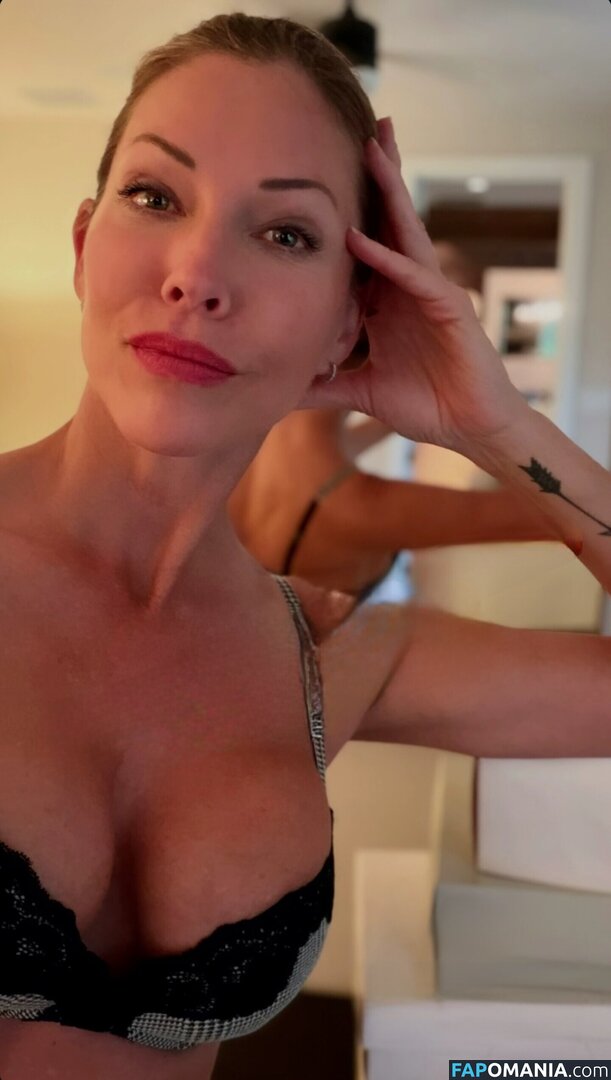 Cylon / Tricia Helfer / https: / officialtriciahelfer / triciahelfer Nackt OnlyFans  Geleaktes Foto #202